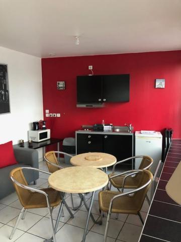 Jardin Fleury Apartment Gien Exterior photo