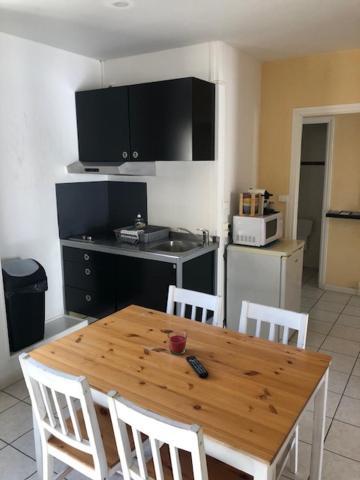 Jardin Fleury Apartment Gien Exterior photo